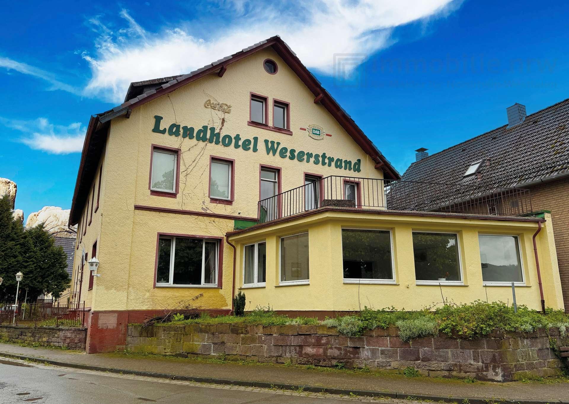 Ehemaliges Hotel mit Mietzimmern und Gastronomie